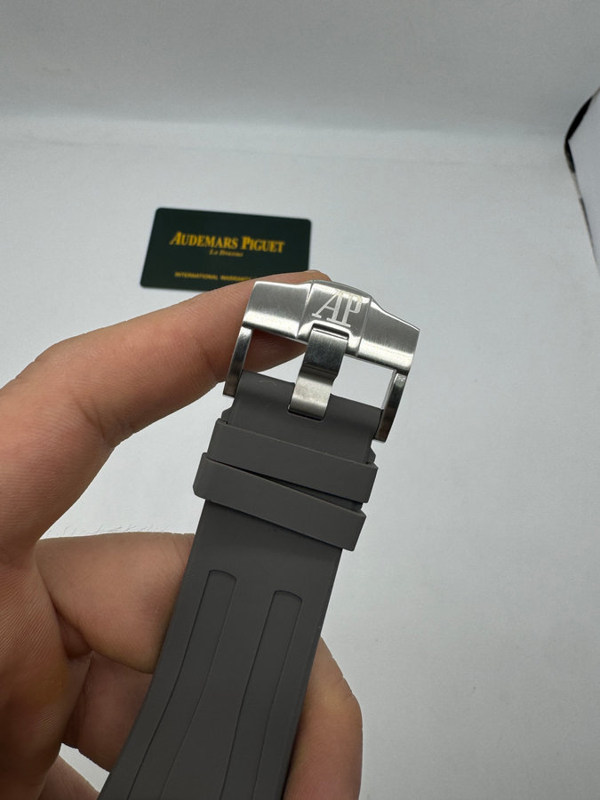 Audemars Piguet Offshore Royal Oak Diver — vista 3