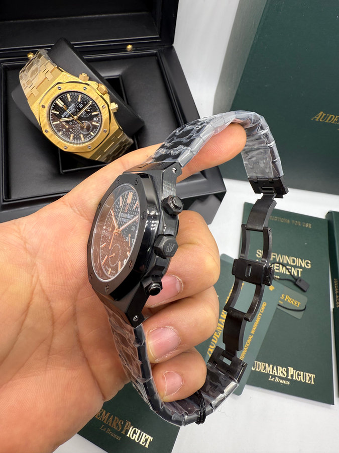 Audemars Piguet RoyalOak Chrono — vista 3