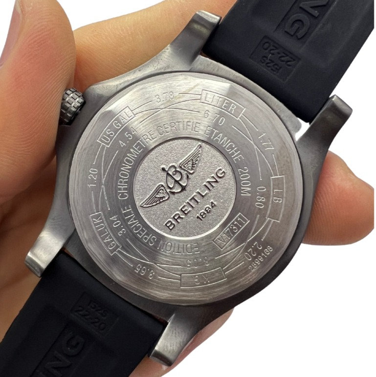 Breitling Avenger Automatic - Titanium - — vista 5