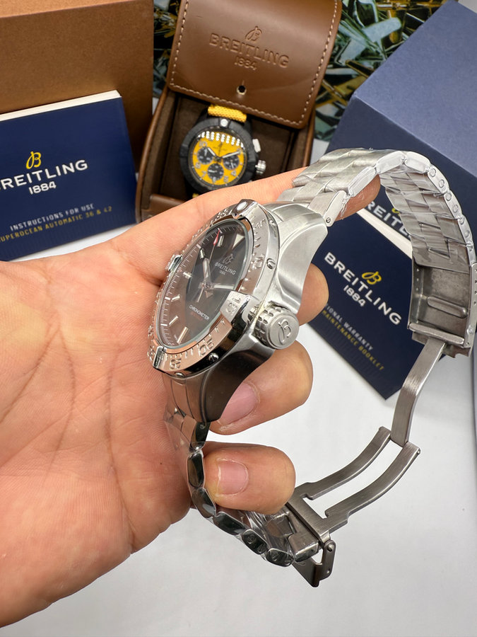 Breitling Avenger Aço — vista 2