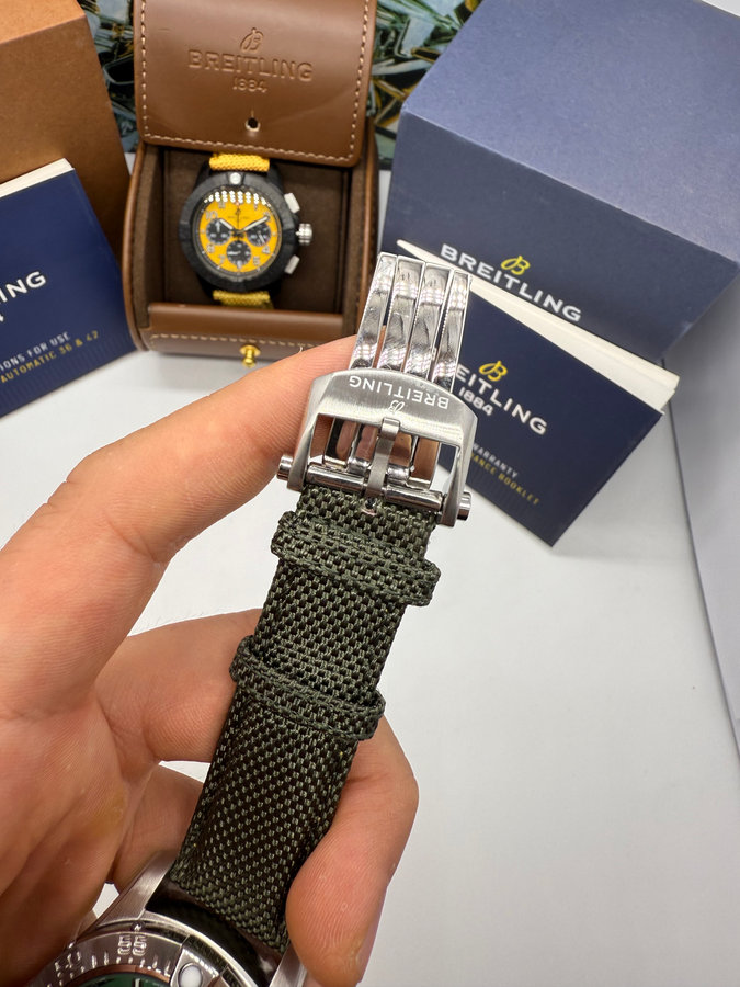 Breitling Avenger Aço — vista 3