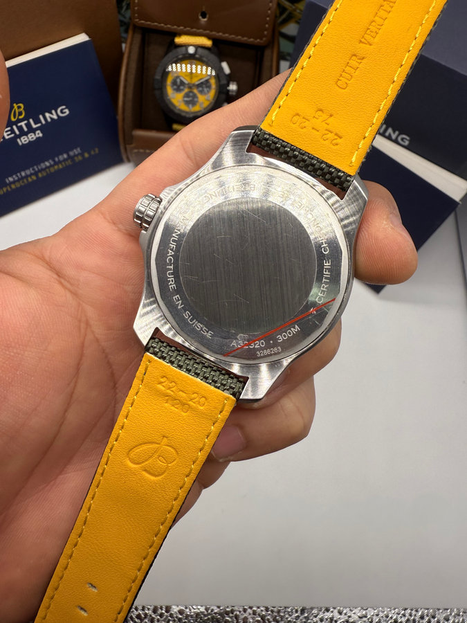 Breitling Avenger Aço — vista 4