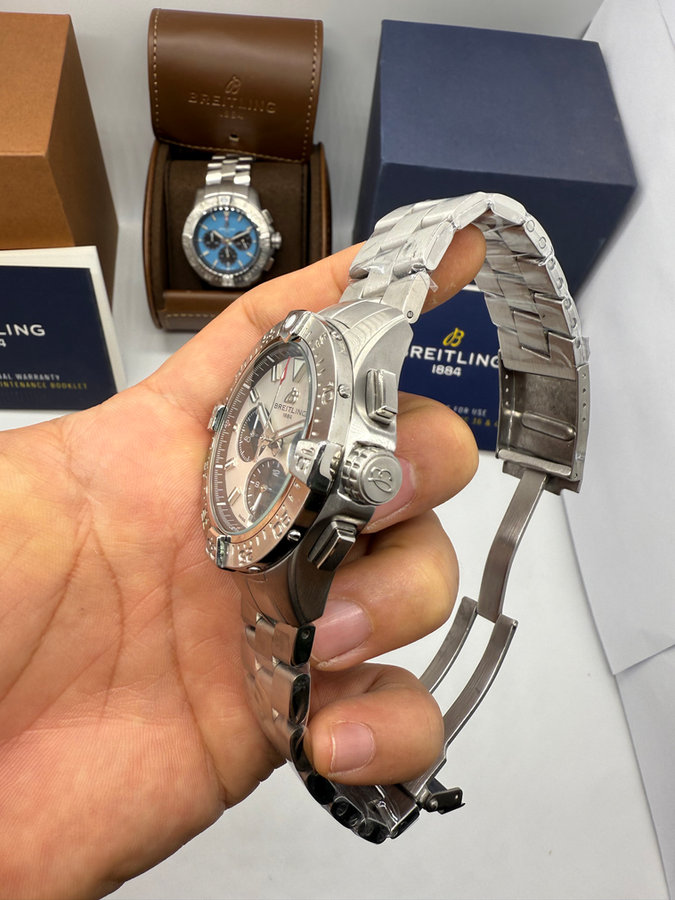 Breitling Avenger Aço — vista 2