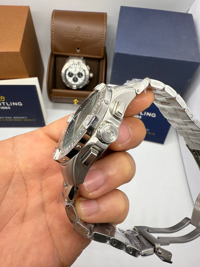 Breitling Avenger Aço — vista 2