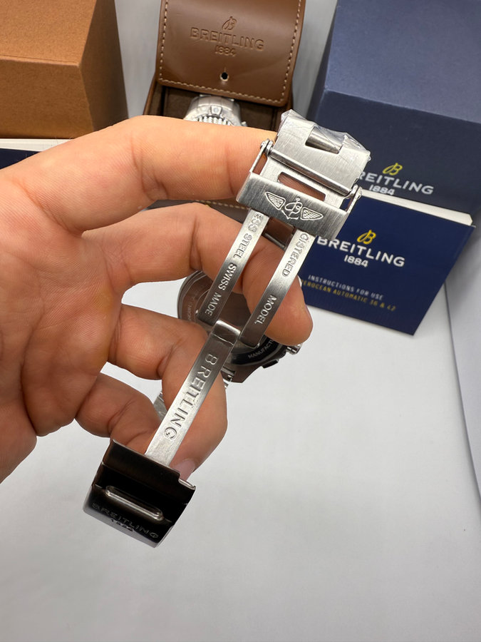 Breitling Avenger Aço — vista 3