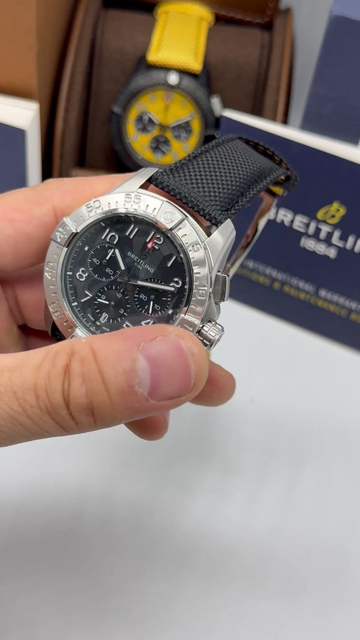 Breitling Avenger Aço/OxBlack — vista 5