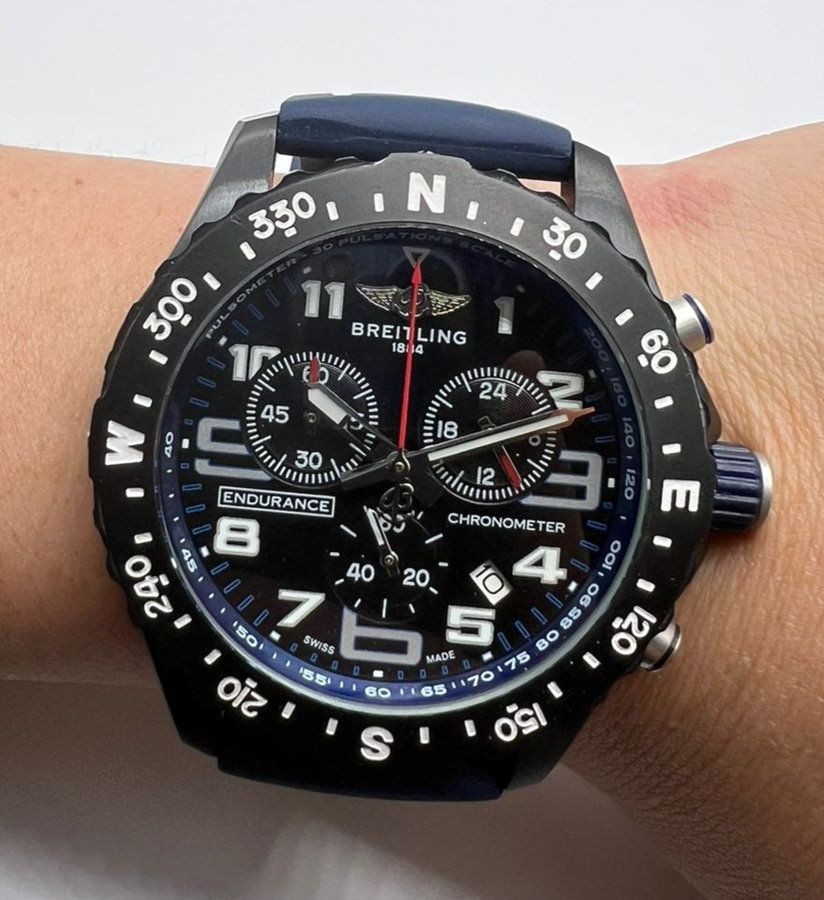 Breitling ENDURANCE PRO Aço — vista 2