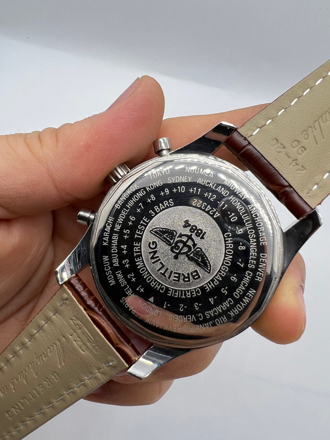 Breitling Navitimer Crono — vista 4