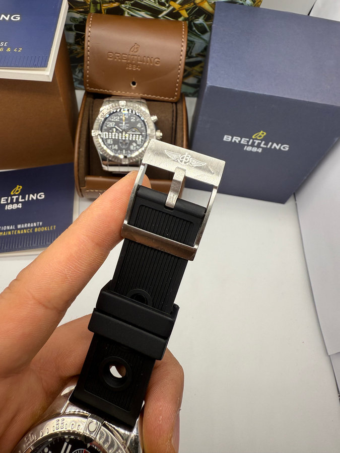 Breitling Super Avenger Aço — vista 3