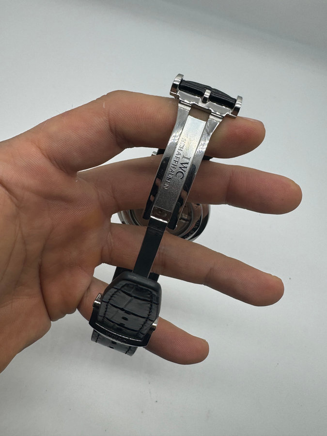 IWC Big Pilot Turbilhão — vista 3