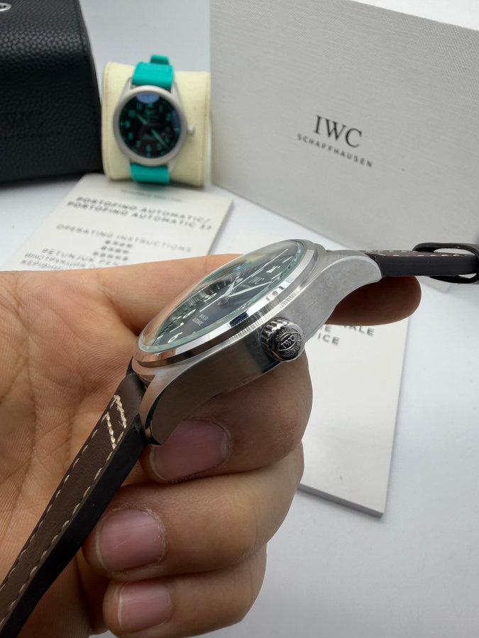 IWC Pilot — vista 3
