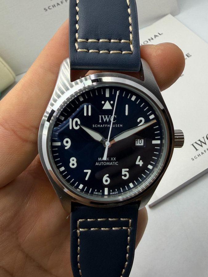 IWC Pilot — vista 2