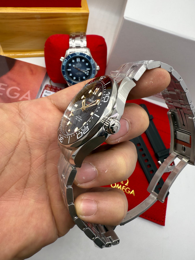 Omega Seamaster Diver 300M — vista 2