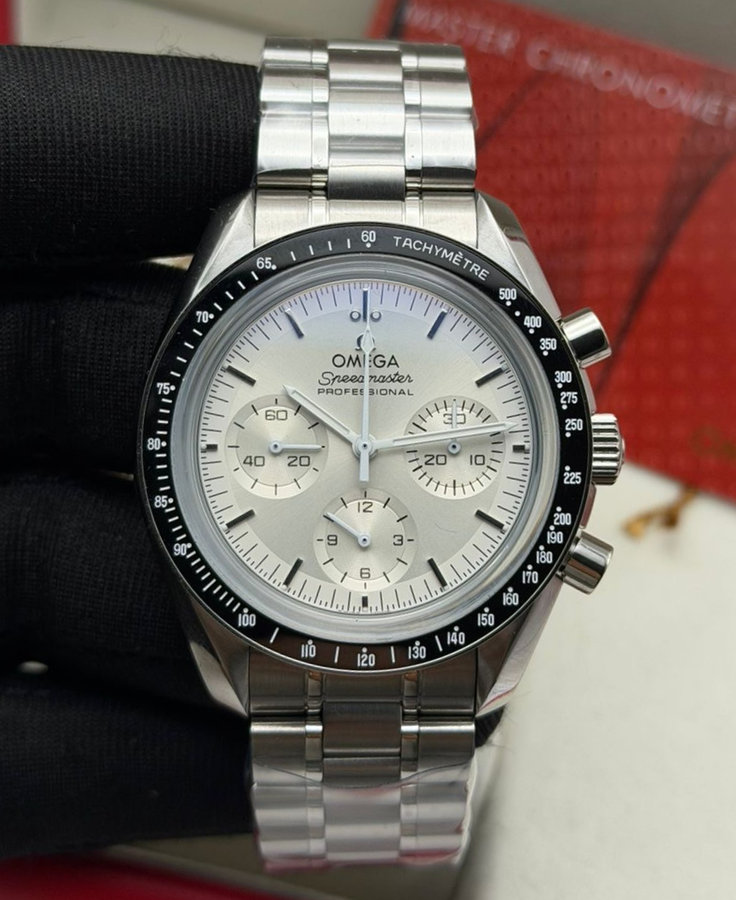 Omega Speedmaster Moonwhacth Profissional — vista 2