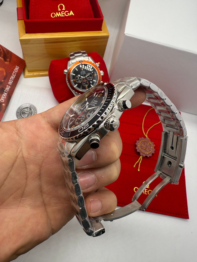 Omega Planet Ocean 007 Co-Axial Master Chronometer - 45,5 — vista 2