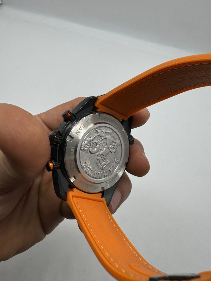 Omega Planet Ocean Co-Axial Master Chronometer 45,5 — vista 4