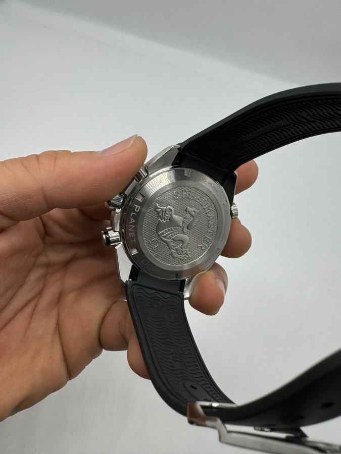 Omega Planet Ocean Co-Axial Master Chronometer 45,5 — vista 4