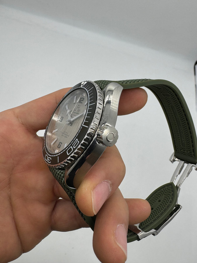 Omega Planet Ocean Co-Axial Master Chronometer 45,5 — vista 2