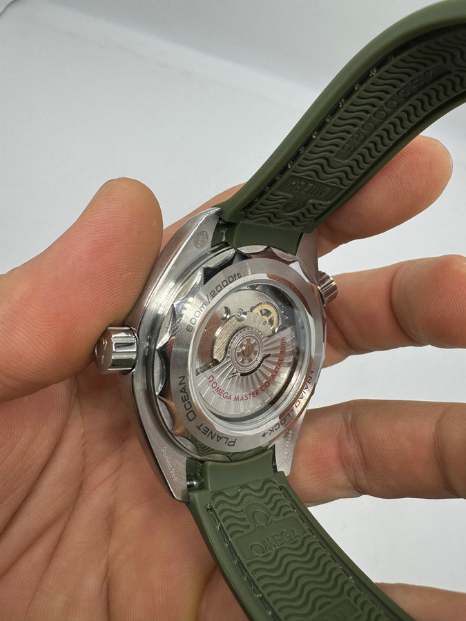 Omega Planet Ocean Co-Axial Master Chronometer 45,5 — vista 4