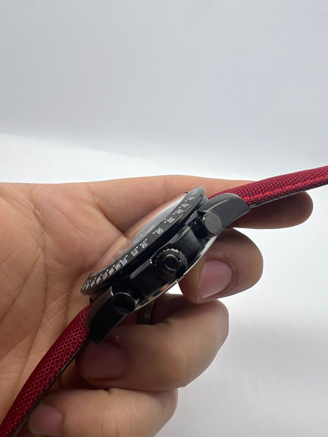 Omega Speedmaster Dark Side of the Moon Apollo 8 — vista 2