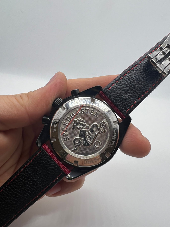 Omega Speedmaster Dark Side of the Moon Apollo 8 — vista 4
