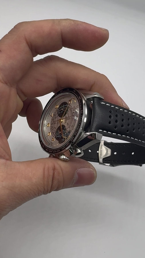 Omega Speedmaster Edição Especial Paris 2024 — vista 5