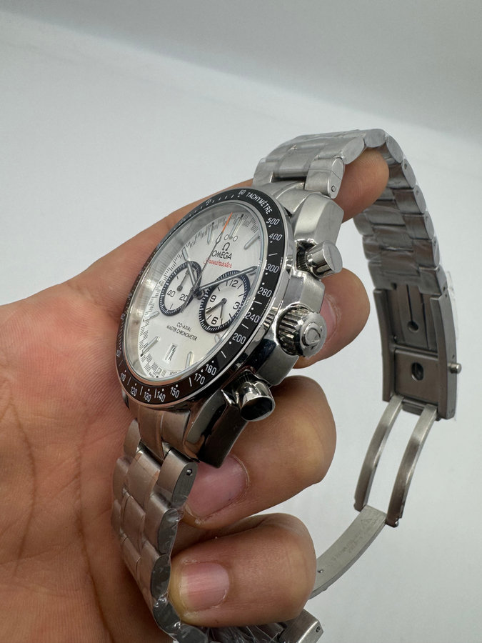 Omega SPEEDMASTER MOONWATCH PROFESSIONAL — vista 2