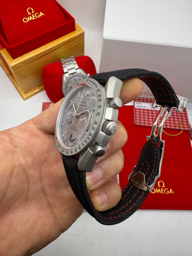 Omega Speedmaster Moonwhacth Edição Especial — vista 2