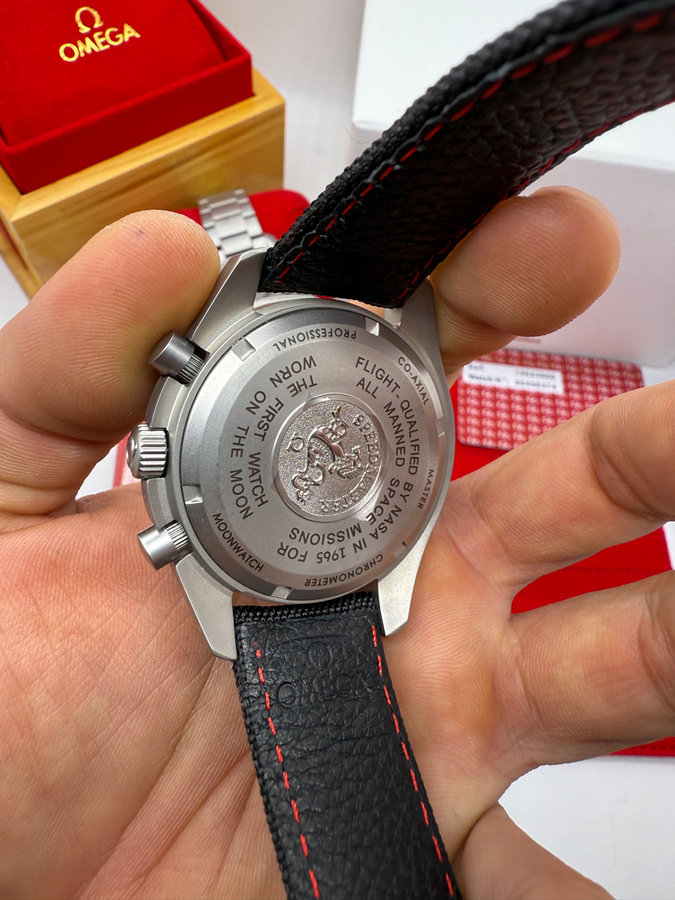 Omega Speedmaster Moonwhacth Edição Especial — vista 3