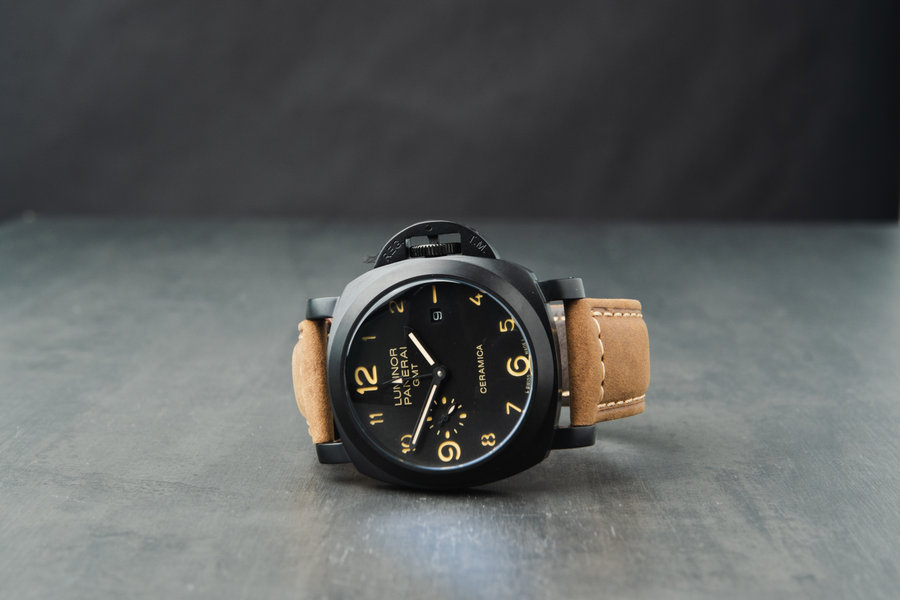 Panerai Luminor GMT — vista 2