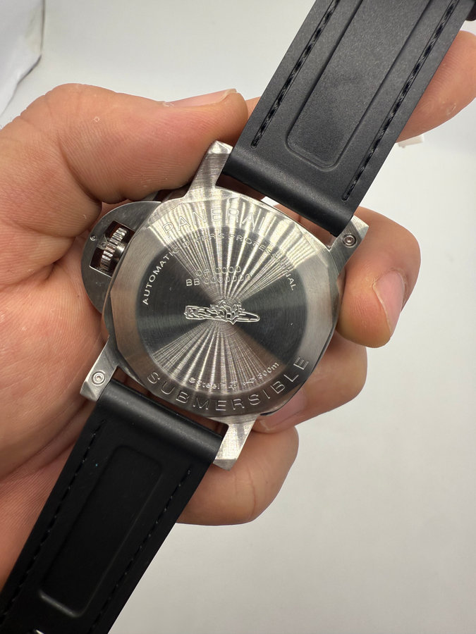 Panerai Luminor Submersible — vista 4