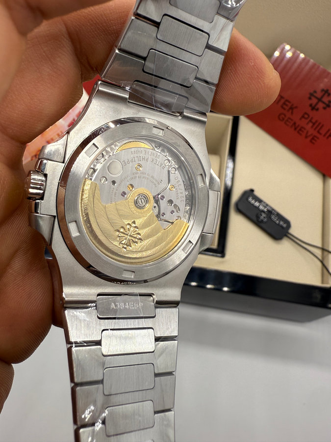 Patek Philippe Nautilus — vista 4