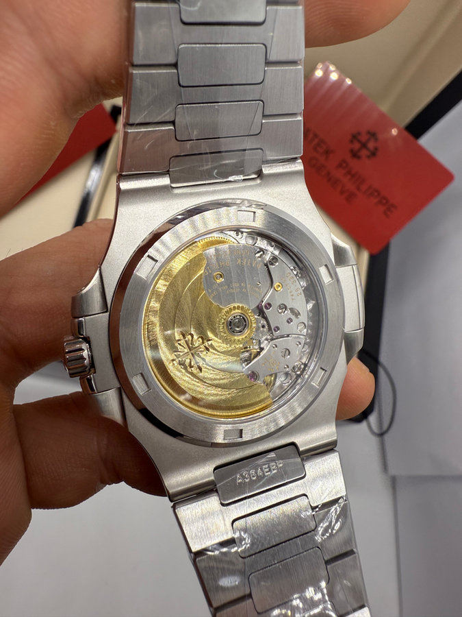 Patek Philippe Nautilus — vista 4