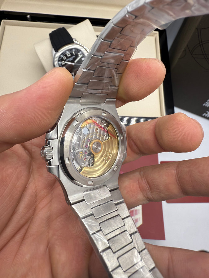 Patek Philippe Nautilus — vista 4