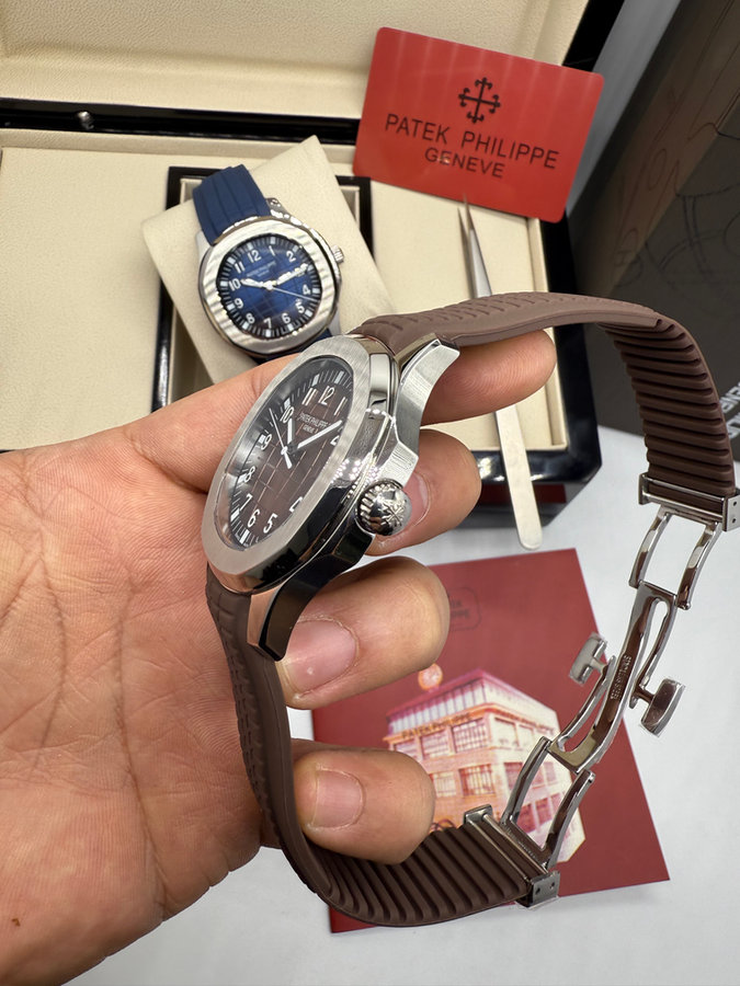 Patek Philippe Aquanaut — vista 2