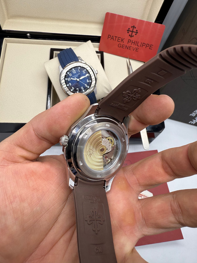 Patek Philippe Aquanaut — vista 4