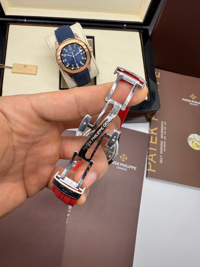 Patek Philippe Aquanaut — vista 3