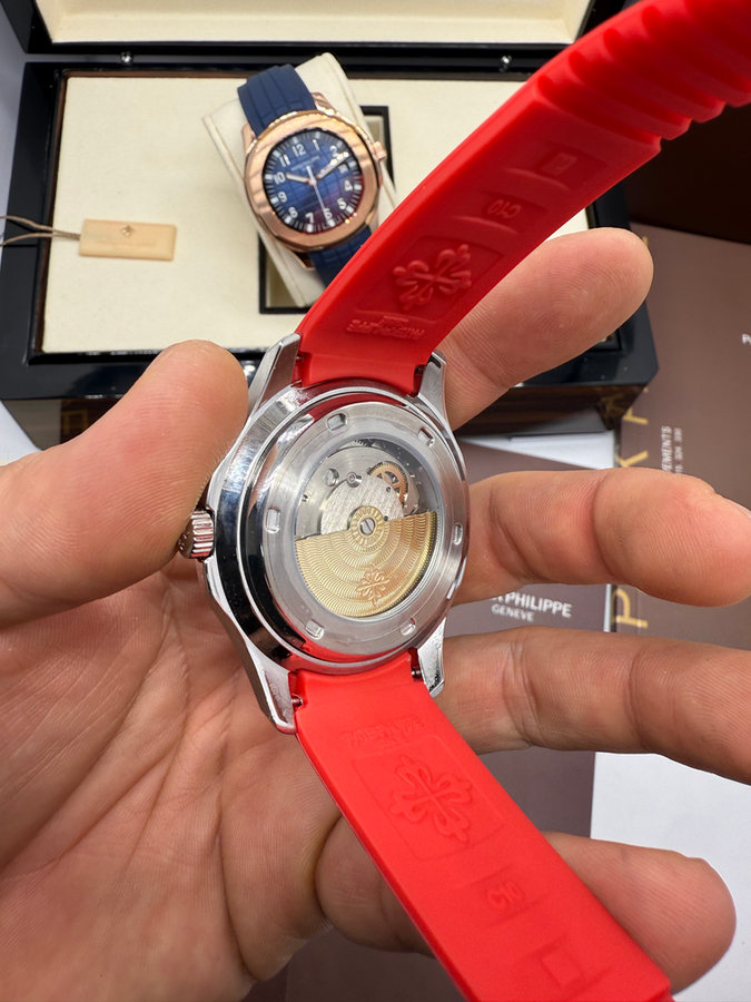 Patek Philippe Aquanaut — vista 4