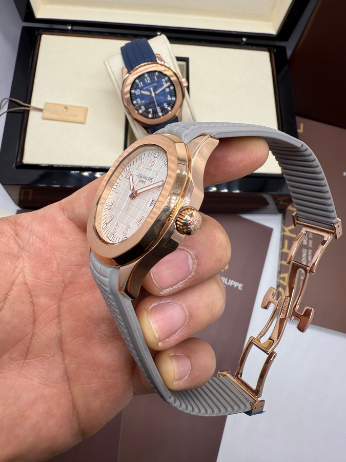 Patek Philippe Aquanaut — vista 2
