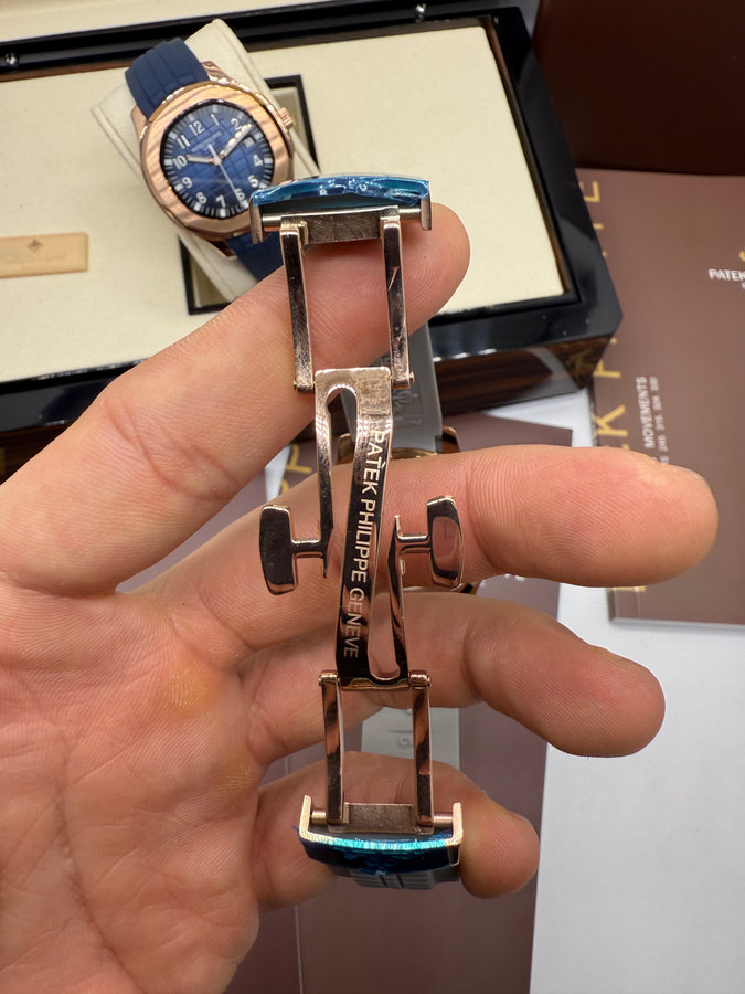 Patek Philippe Aquanaut — vista 3