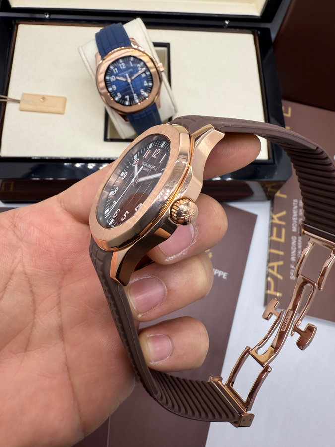 Patek Philippe Aquanaut — vista 2