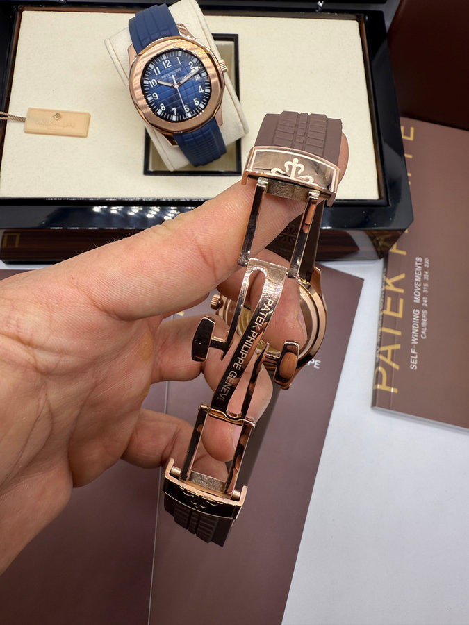 Patek Philippe Aquanaut — vista 3