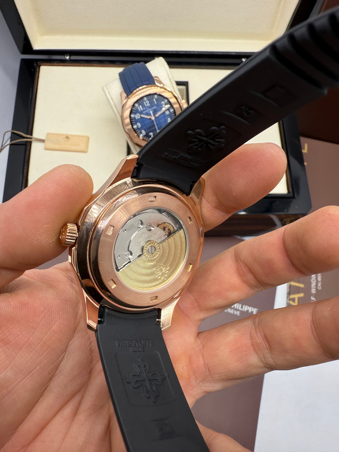 Patek Philippe Aquanaut — vista 4