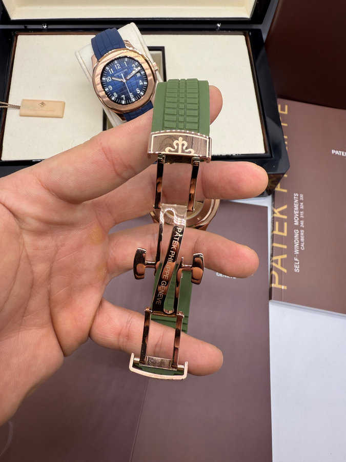 Patek Philippe Aquanaut — vista 3