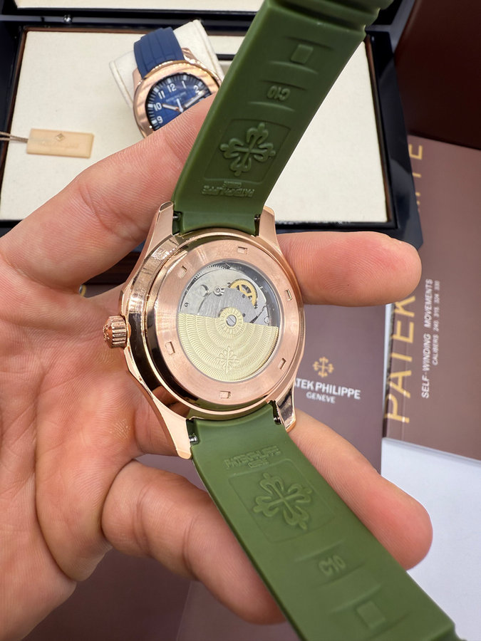 Patek Philippe Aquanaut — vista 4