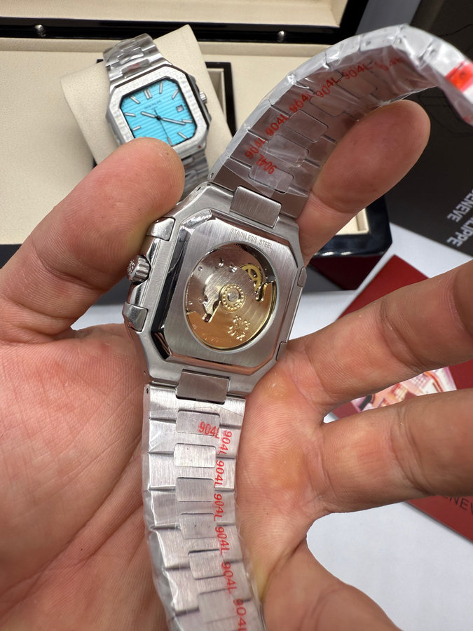 Patek Philippe Cubitus — vista 4