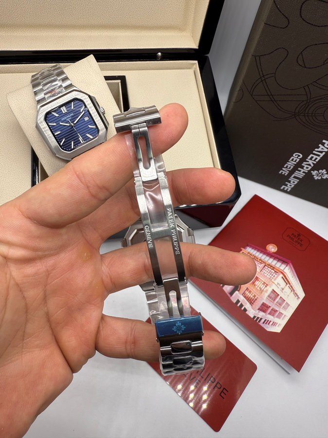 Patek Philippe Cubitus — vista 3