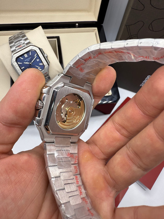 Patek Philippe Cubitus — vista 4
