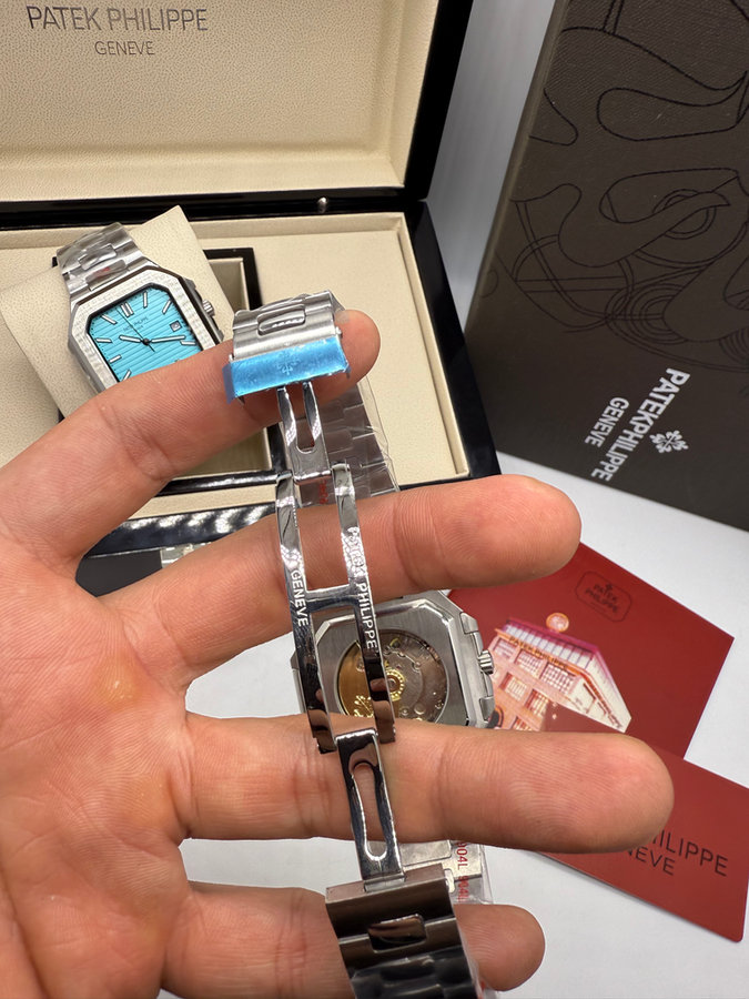 Patek Philippe Cubitus — vista 3