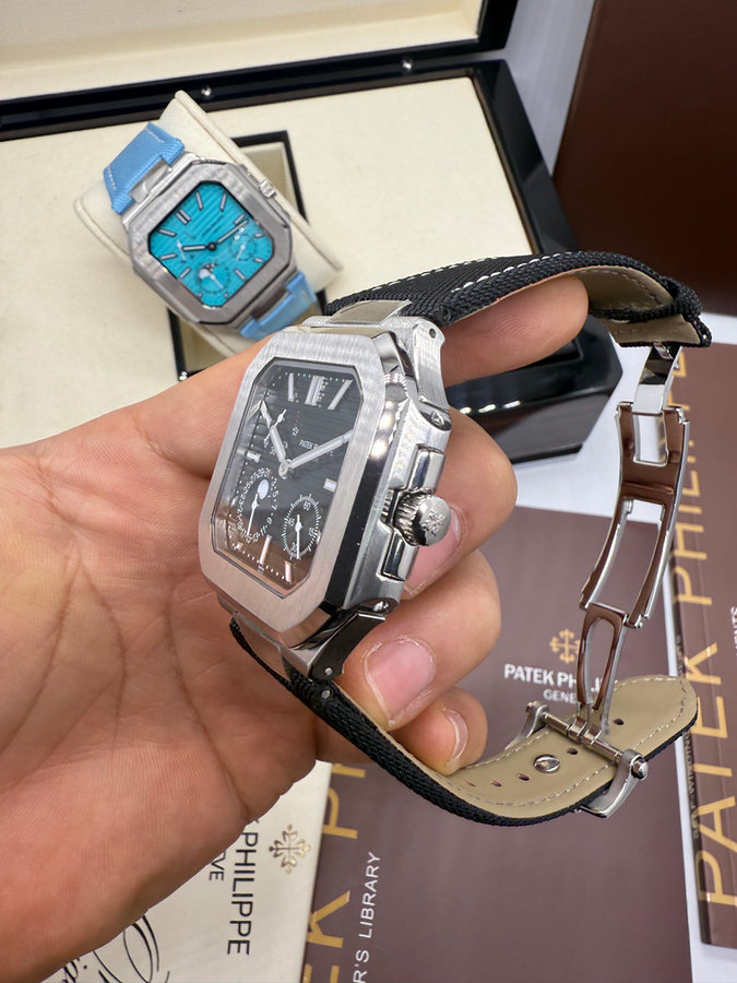 Patek Philippe Cubitus, Aço Fases da Lua — vista 2